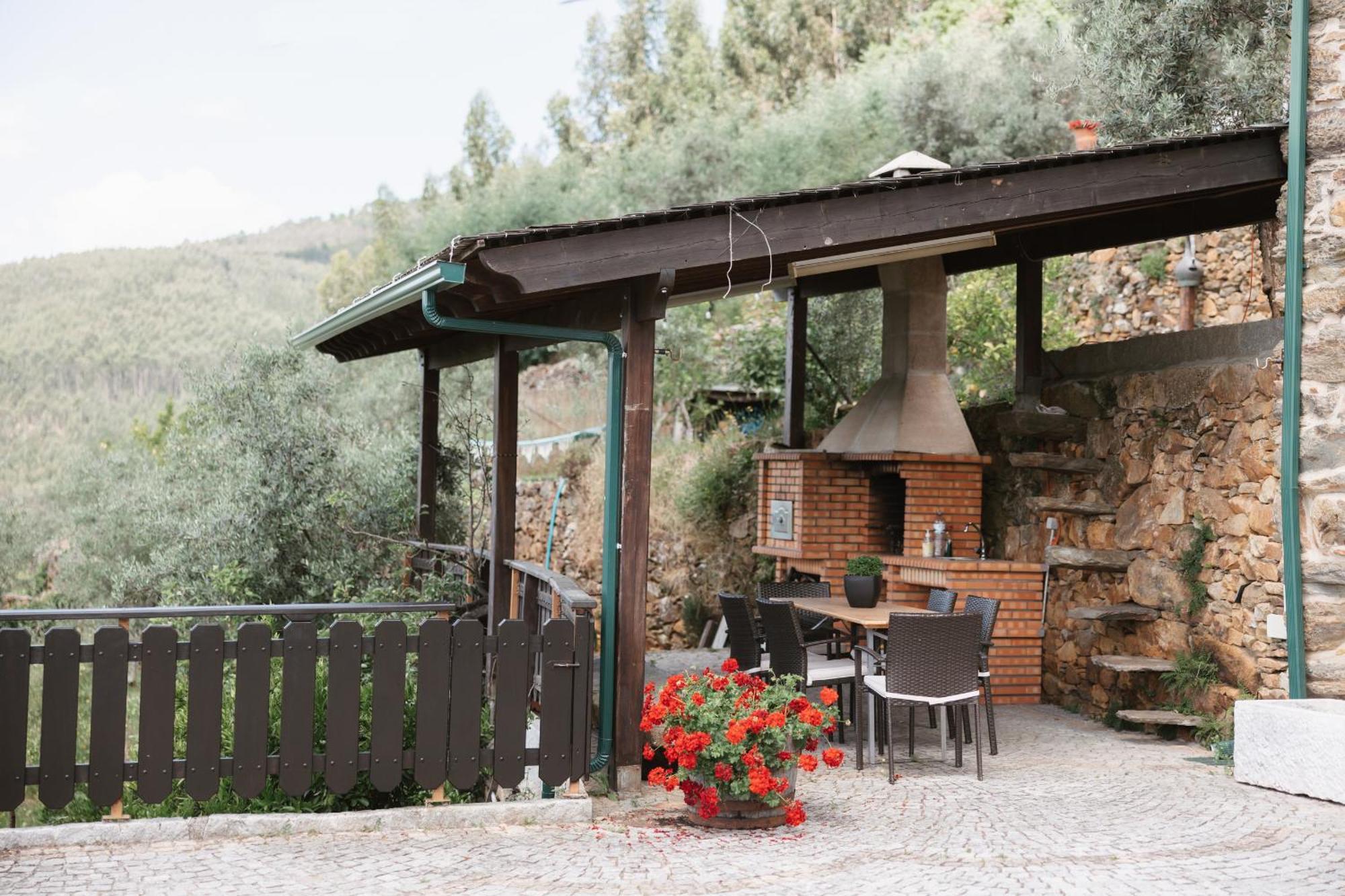 Maison d'hôtes Quinta Da Malhada à Cabril  Extérieur photo